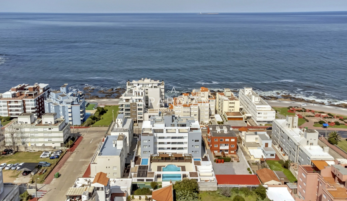 Apartamento ID.21093748 - Exclusivo apartamento en venta con piscina y parrillero propio