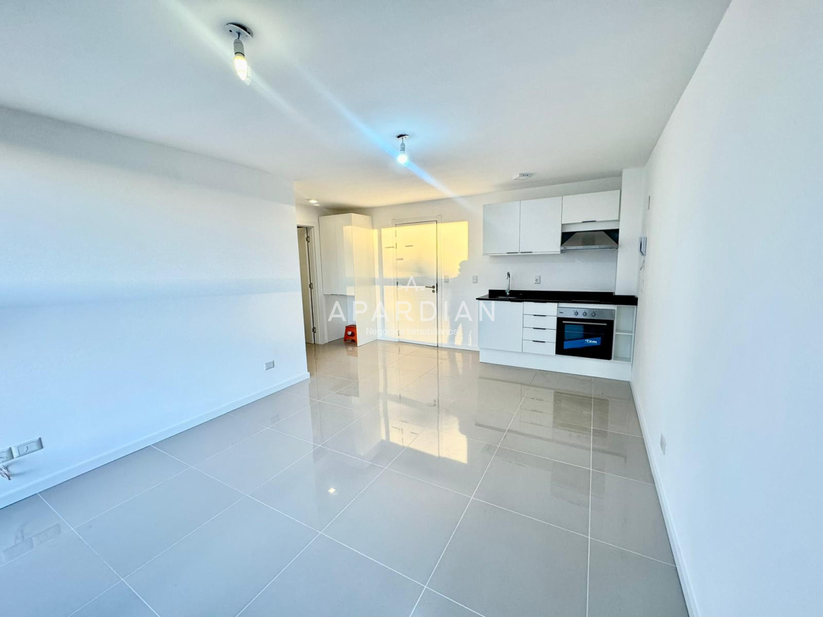 Apartamento ID.21097872 - Alquiler Anual Otto Uno