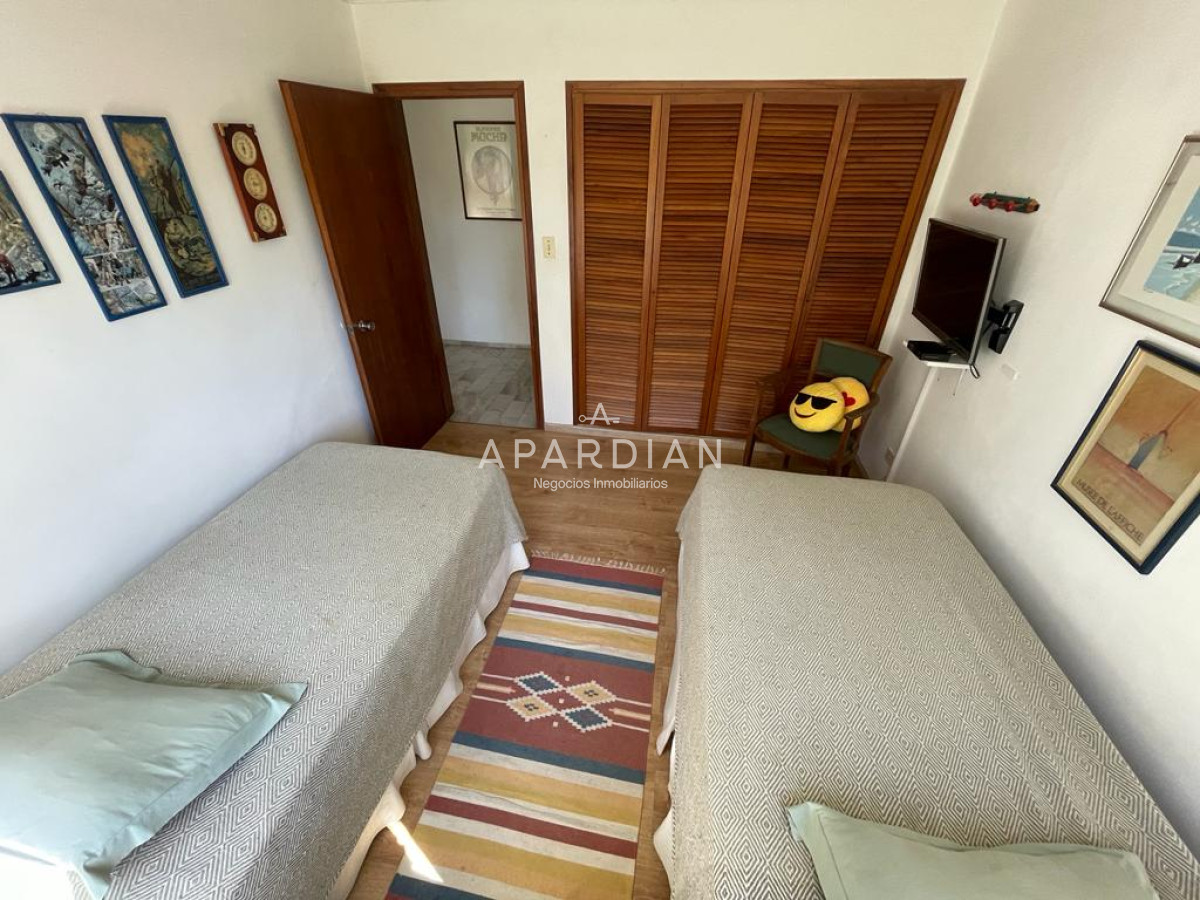 Apartamento ID.21092631 - Apartamento de 4 dormitorios 