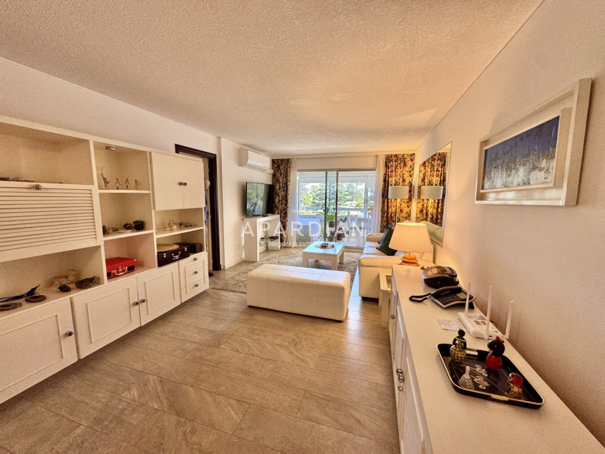 Apartamento ID.21098836 - Apartamento de 2 dormitorios en venta. 