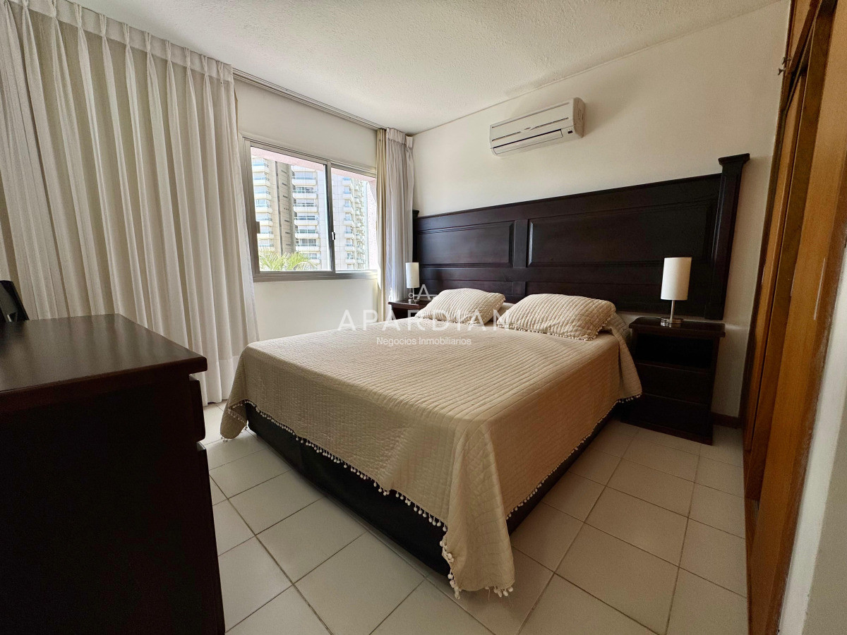 Apartamento ID.21098525 - Apartamento de 2 dormitorios en venta a metros del mar