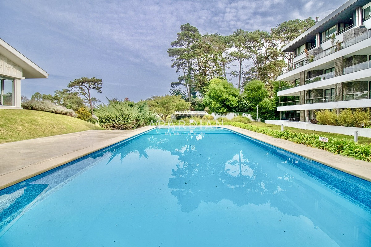 Apartamento ID.21097487 - Apartamento en alquiler anual, 1 dormitorio y medio con parrillero propio