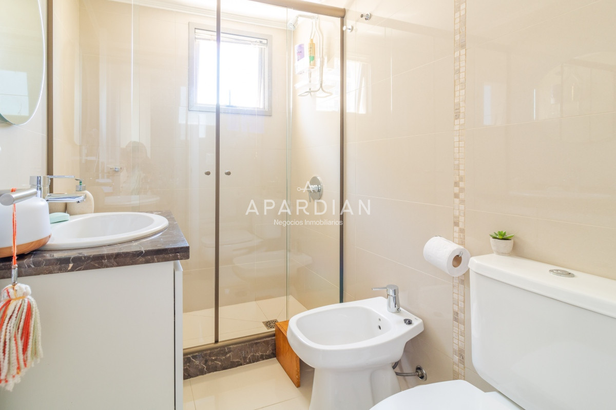 Apartamento ID.21092699 - Apartamento de 2 dormitorios en venta con vista al mar