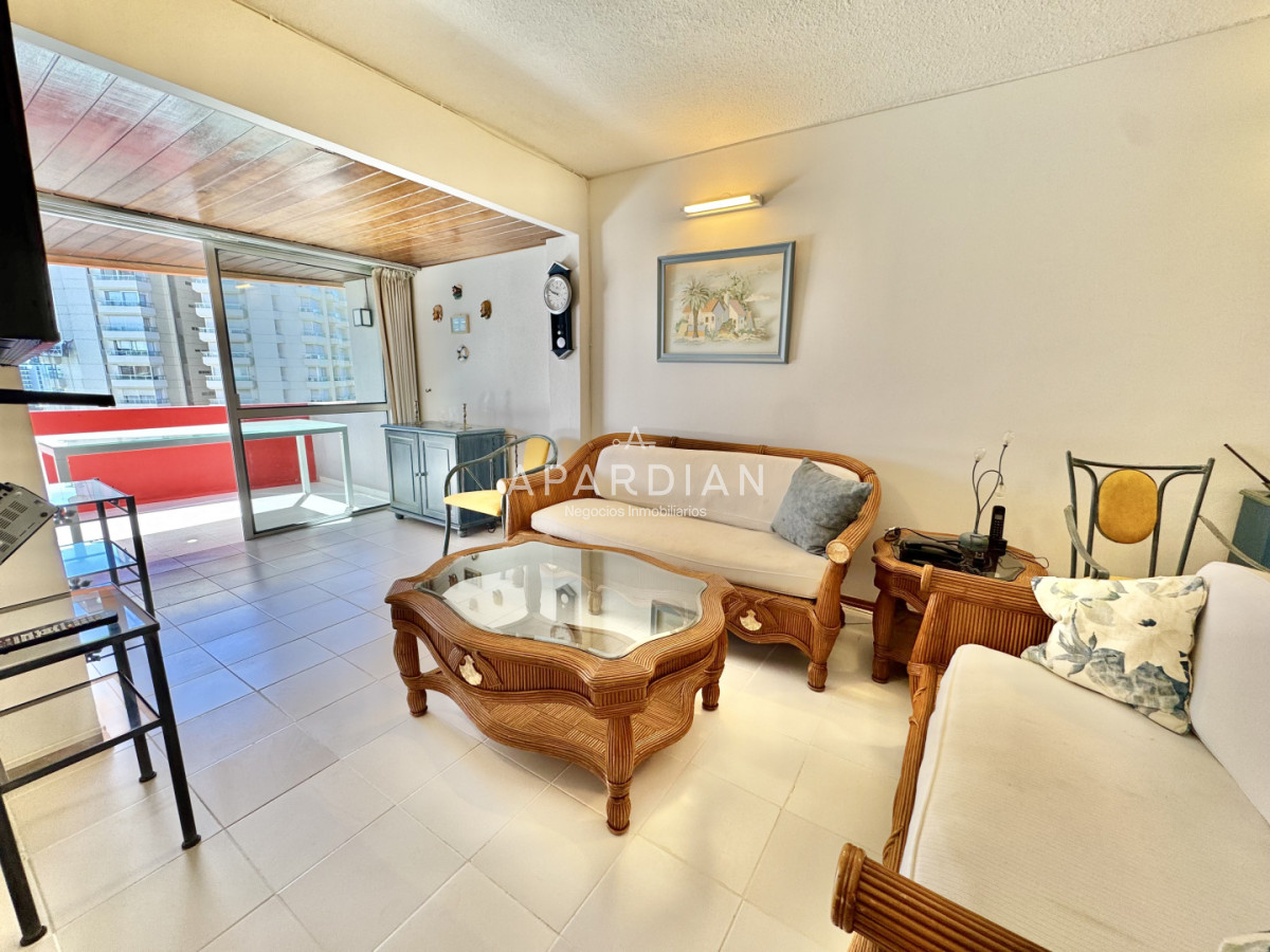 Apartamento ID.21098789 - Apartamento de 2 dormitorios en venta y alquiler