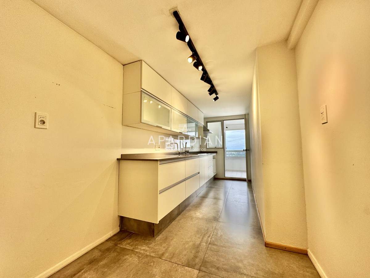 Apartamento ID.21097883 - Apartamento en alquiler anual 3 dormitorios Punta del Este