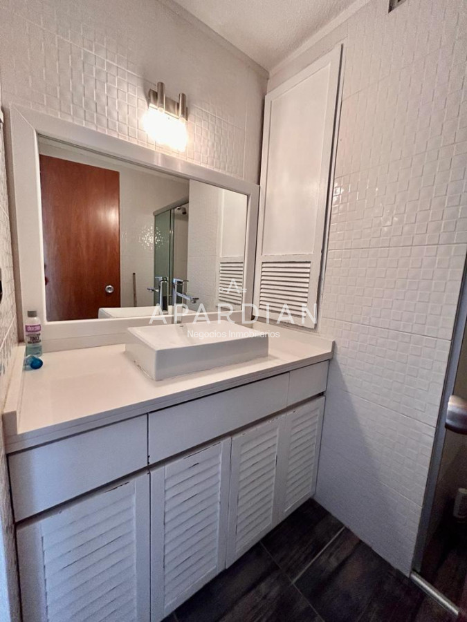 Apartamento ID.21093613 - Apartamento de 2 dormitorios con vista al mar