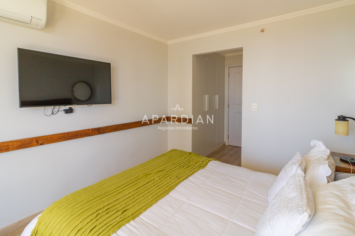Apartamento ID.21092699 - Apartamento de 2 dormitorios en venta con vista al mar