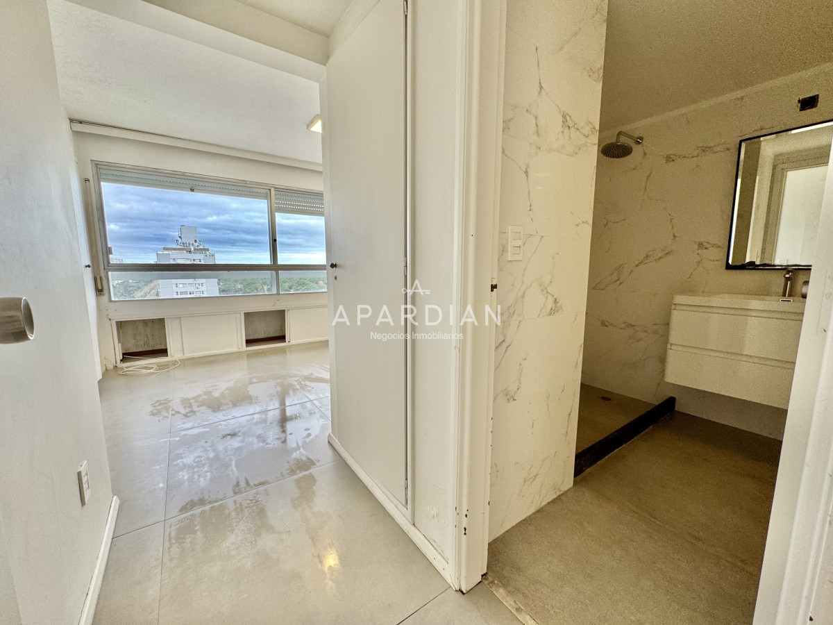 Apartamento ID.21097883 - Apartamento en alquiler anual 3 dormitorios Punta del Este