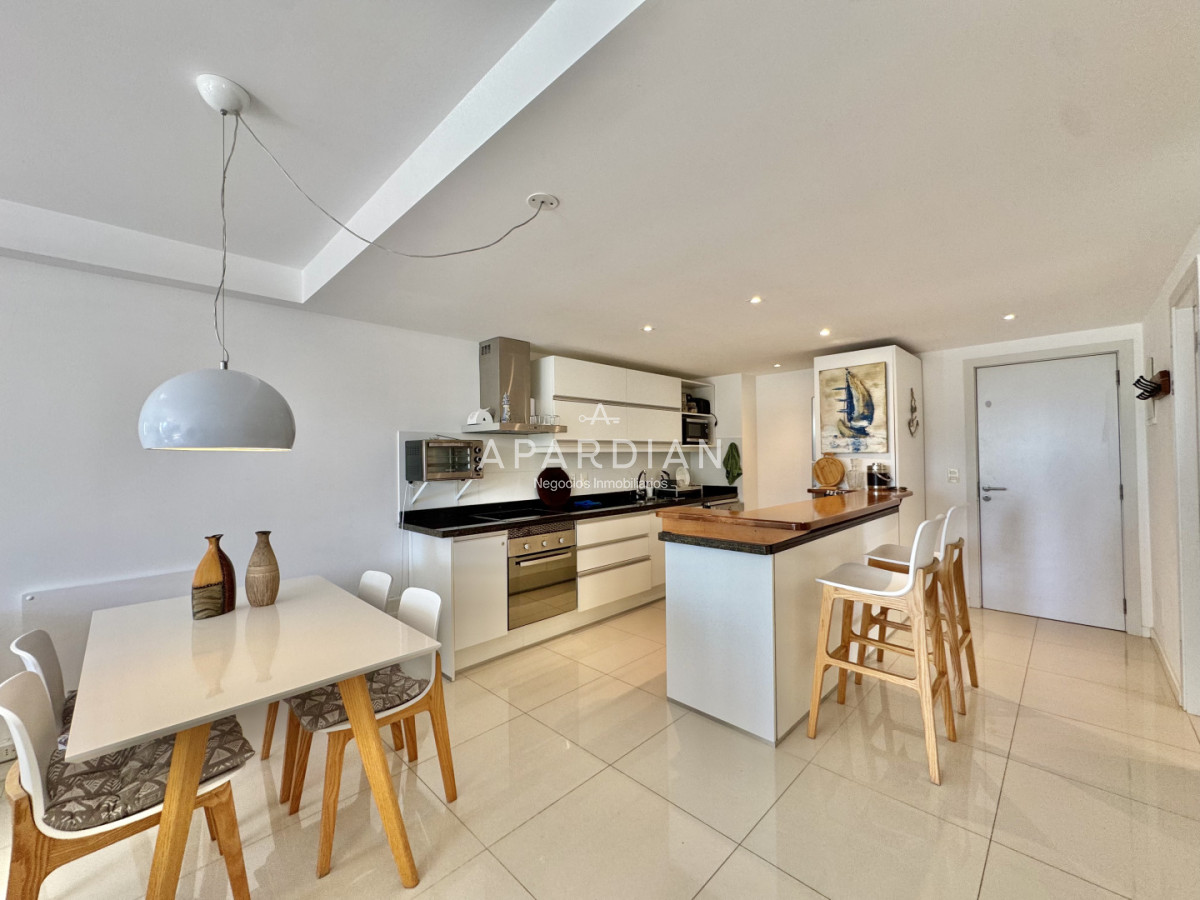 Apartamento ID.21099586 - Apartamento 3 dormitorios en venta, Punta del Este