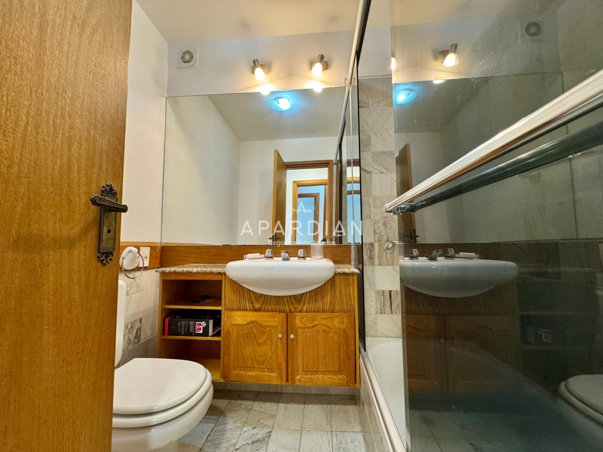 Apartamento ID.21098525 - Apartamento de 2 dormitorios en venta a metros del mar