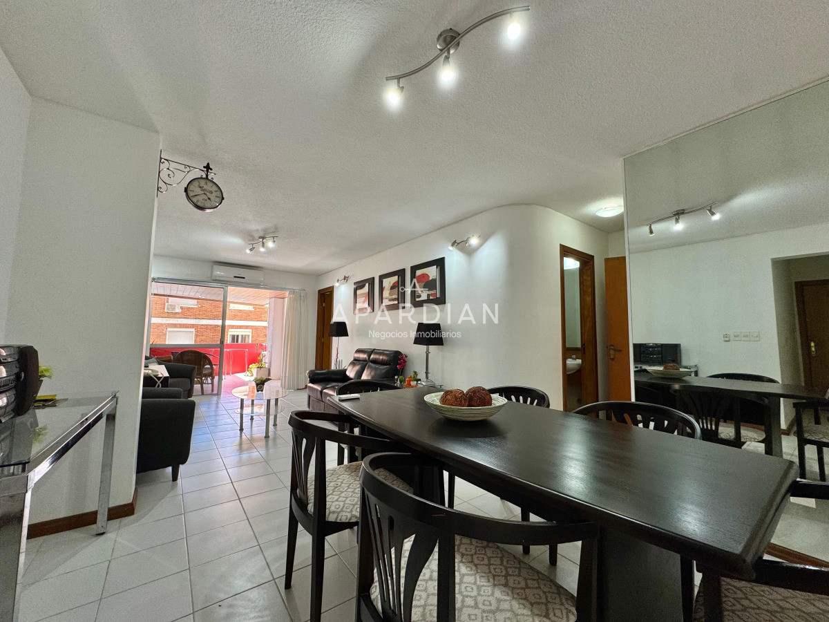 Apartamento ID.21098525 - Apartamento de 2 dormitorios en venta a metros del mar