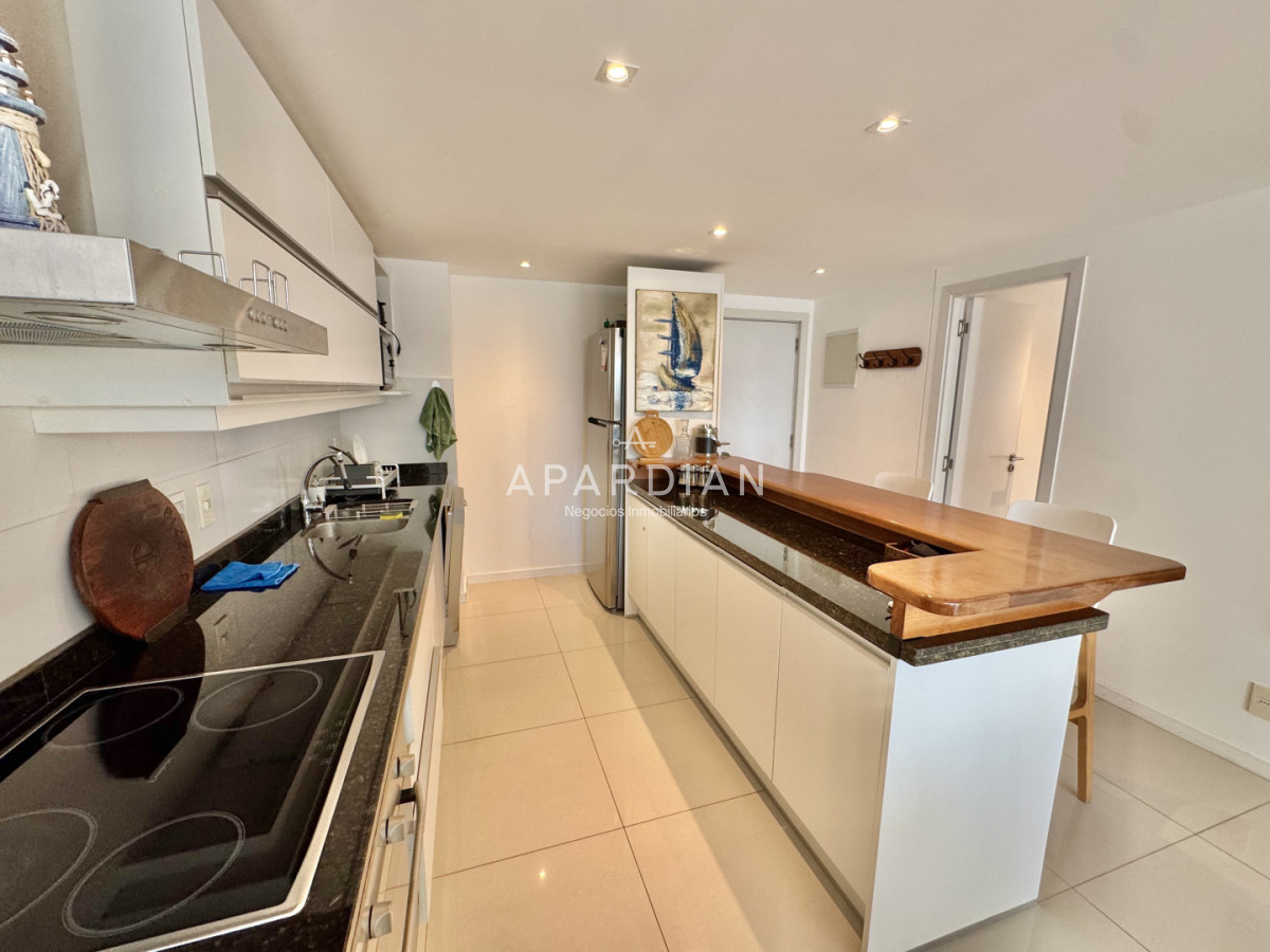 Apartamento ID.21099586 - Apartamento 3 dormitorios en venta, Punta del Este