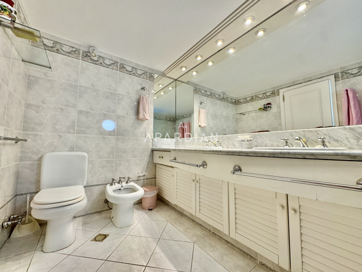 Apartamento ID.21099164 - Apartamento 3 Suites a la venta frente al mar