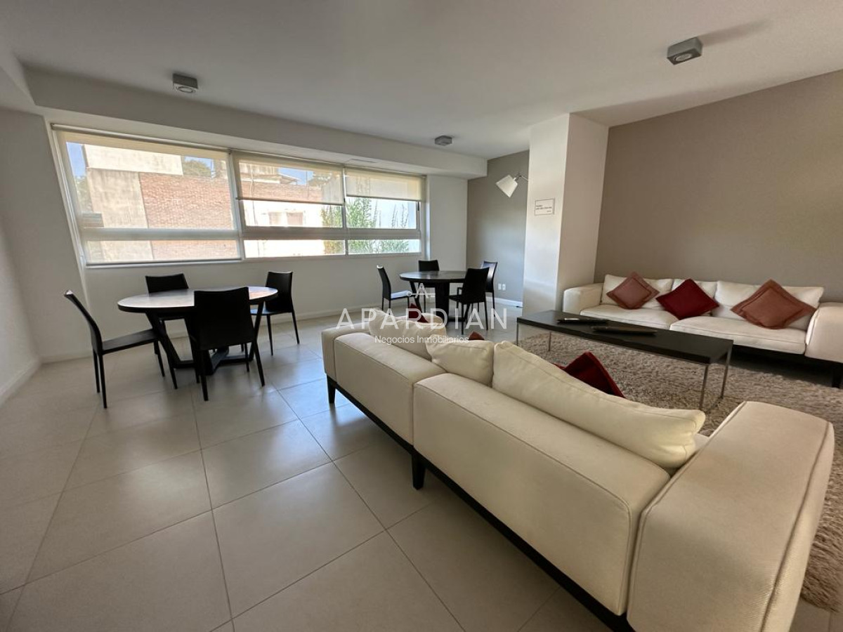Apartamento ID.21094863 - Apartamento de 2 dormitorios con buenos servicios