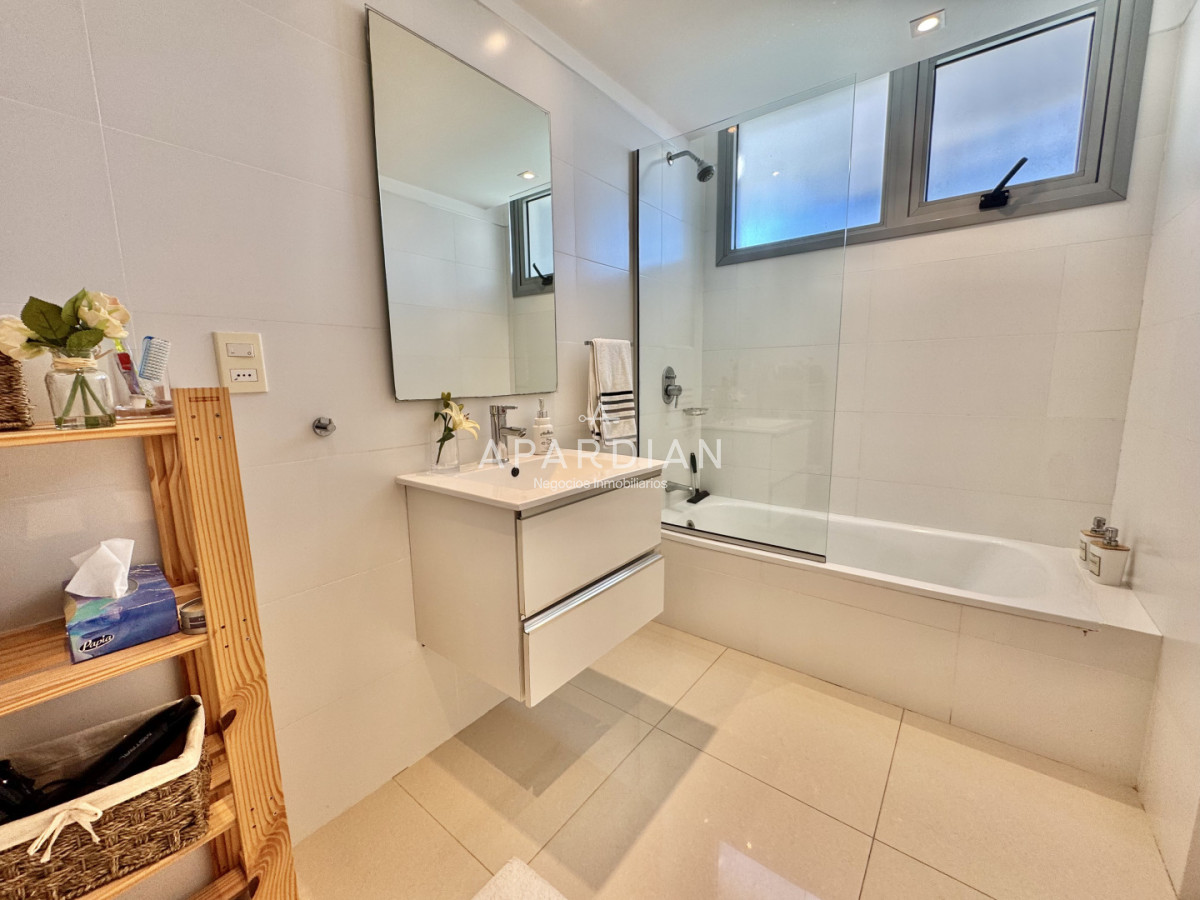 Apartamento ID.21099586 - Apartamento 3 dormitorios en venta, Punta del Este