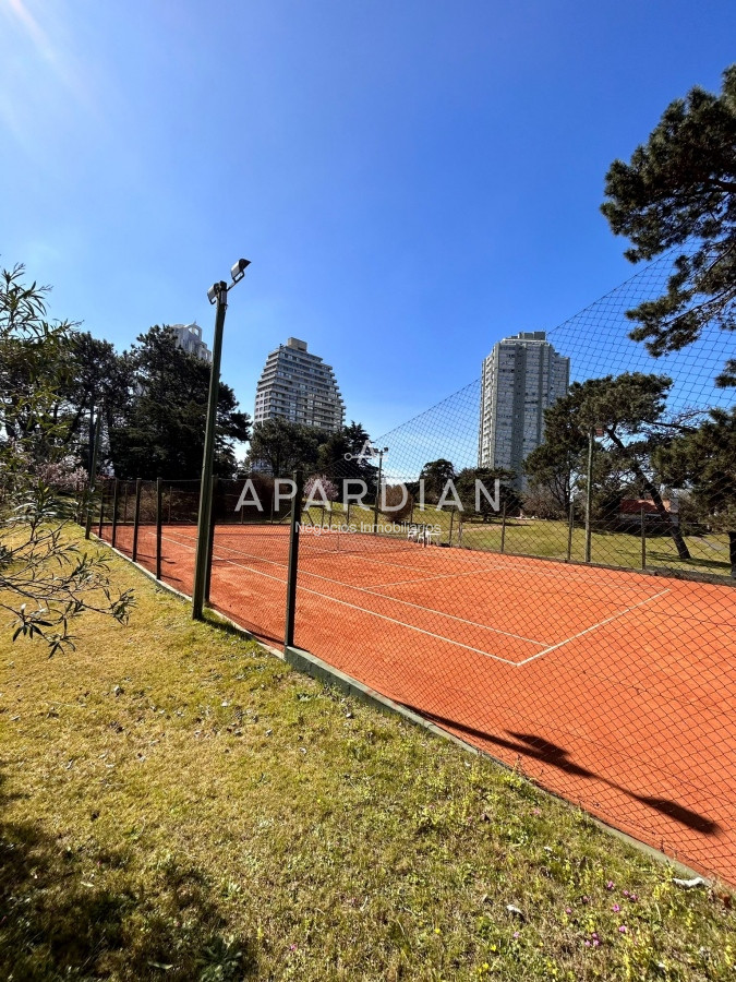 Apartamento ID.21093613 - Apartamento de 2 dormitorios con vista al mar
