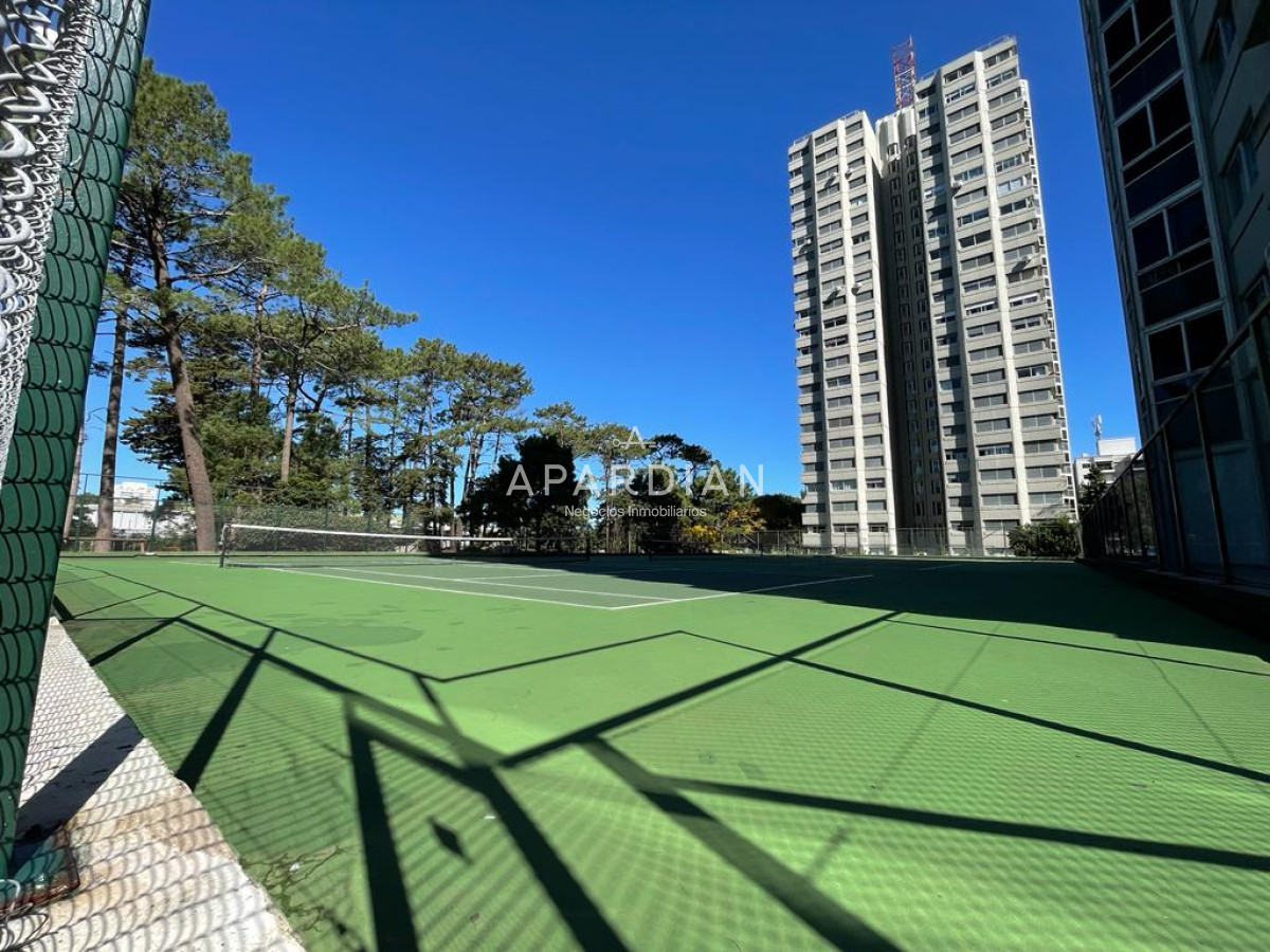 Apartamento ID.21092631 - Apartamento de 4 dormitorios 