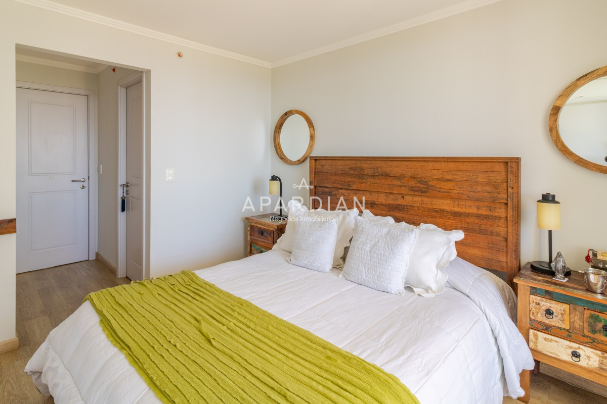 Apartamento ID.21092699 - Apartamento de 2 dormitorios en venta con vista al mar
