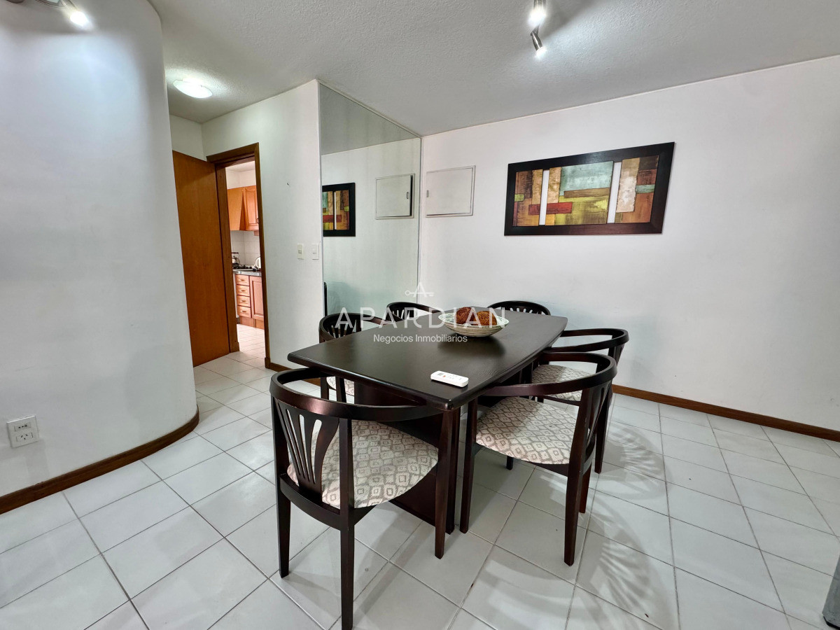 Apartamento ID.21098525 - Apartamento de 2 dormitorios en venta a metros del mar