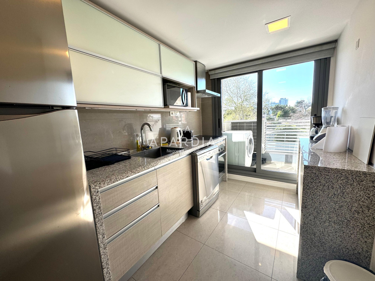 Apartamento ID.21098343 - Apartamento en Alexander Bouevard 3 dormitorios