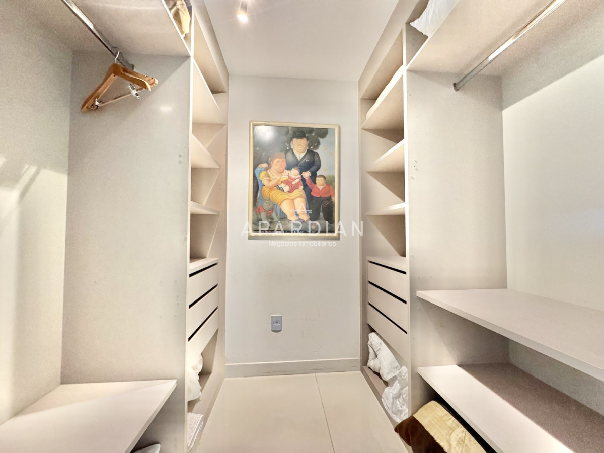 Apartamento ID.21099281 - Apartamento de 3 dormitorios en suite en venta