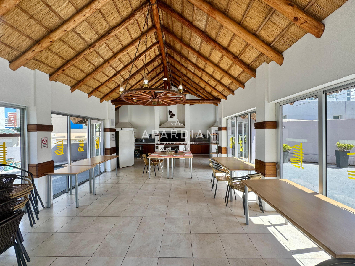 Apartamento ID.21098525 - Apartamento de 2 dormitorios en venta a metros del mar