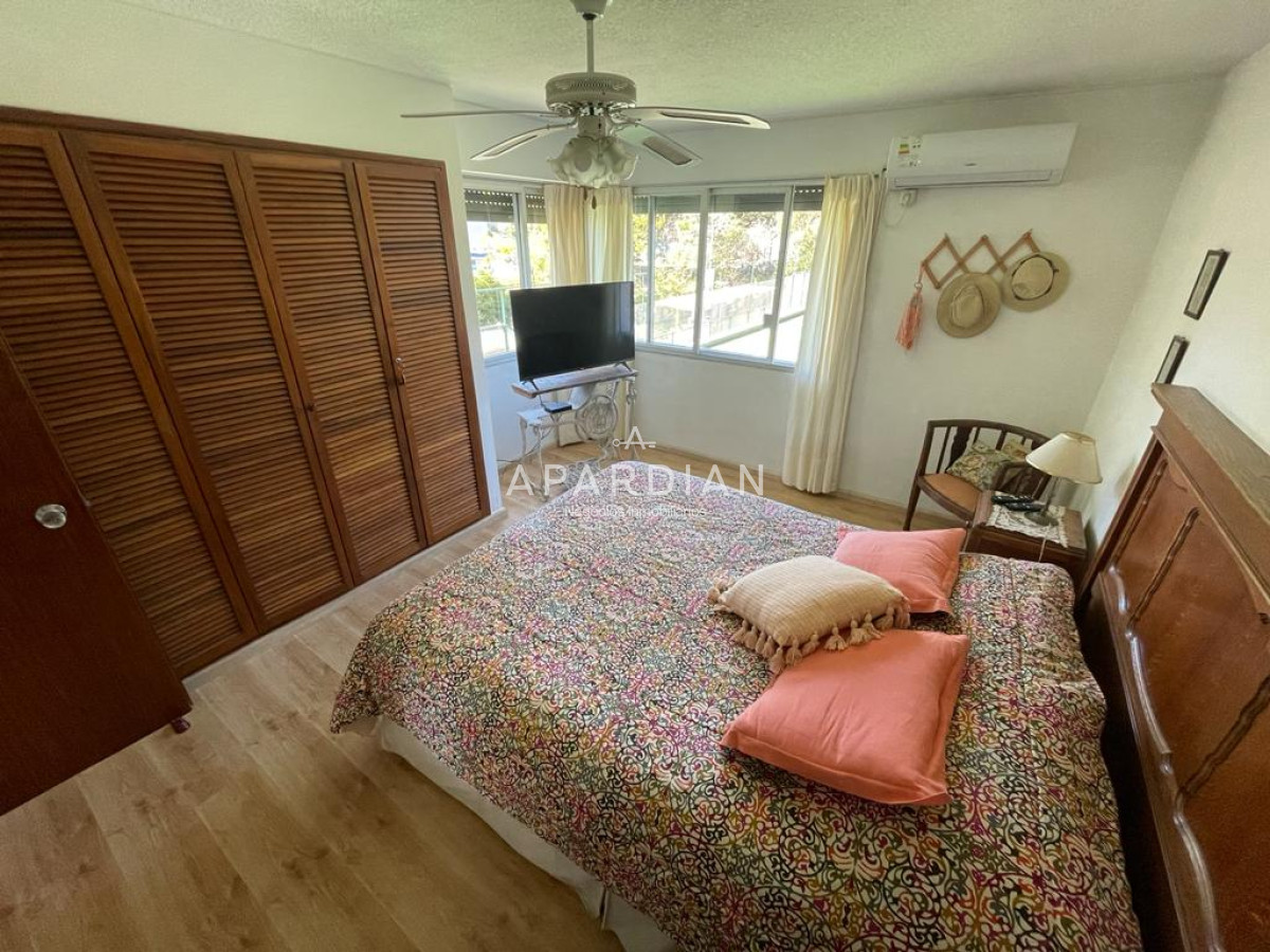 Apartamento ID.21092631 - Apartamento de 4 dormitorios 
