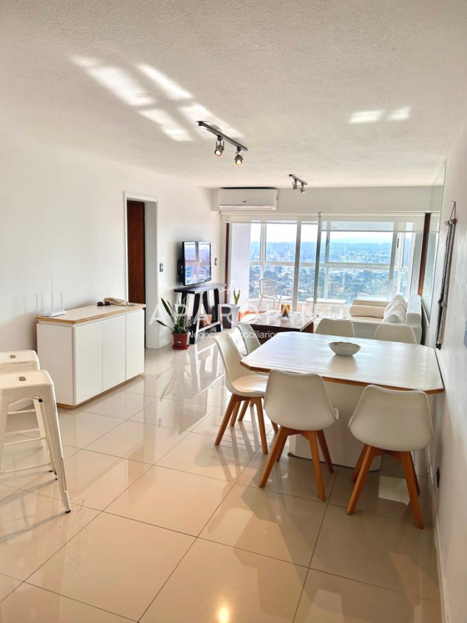 Apartamento ID.21093613 - Apartamento de 2 dormitorios con vista al mar