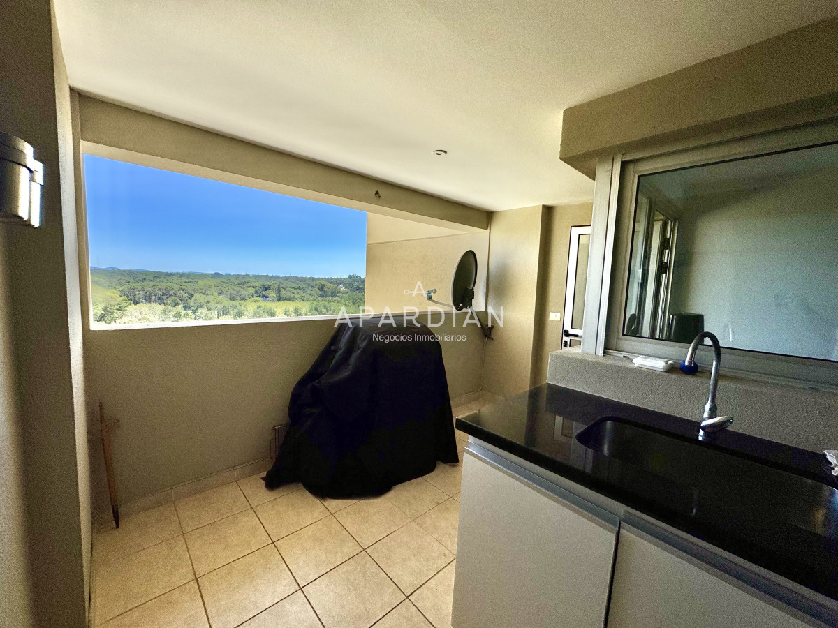 Apartamento ID.21097326 - Apartamento en venta 3 suites + dependencia frente a playa brava