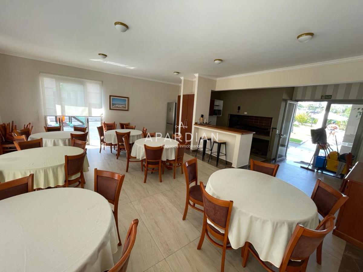 Apartamento ID.21092699 - Apartamento de 2 dormitorios en venta con vista al mar