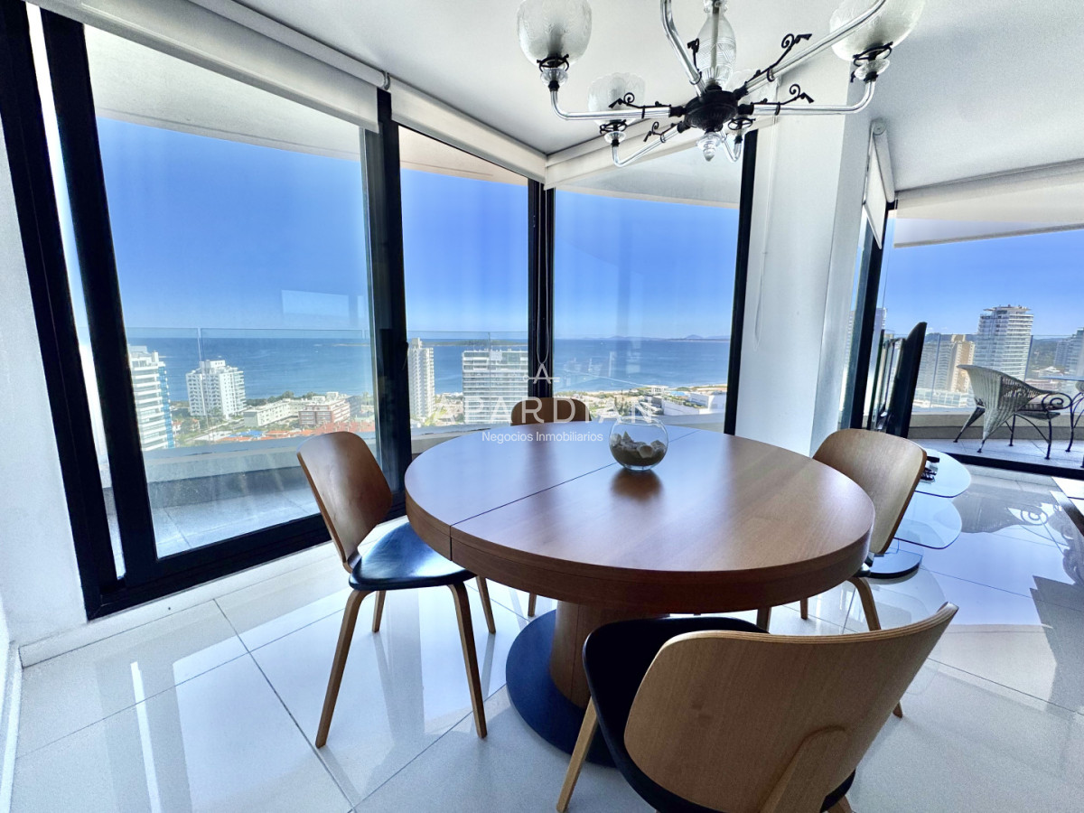 Apartamento ID.21099281 - Apartamento de 3 dormitorios en suite en venta