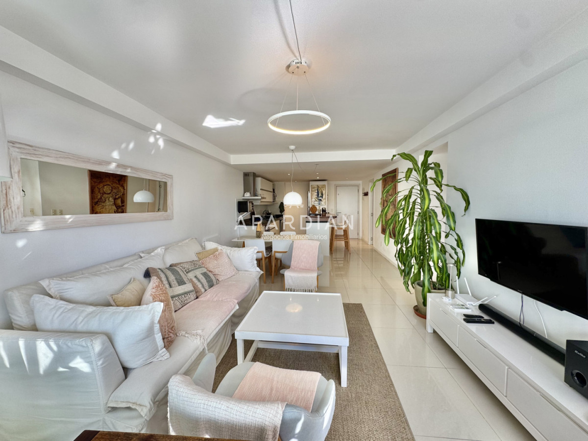 Apartamento ID.21099586 - Apartamento 3 dormitorios en venta, Punta del Este