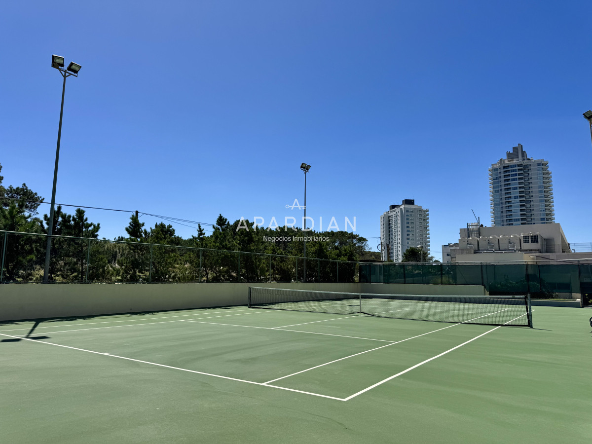 Apartamento ID.21097326 - Apartamento en venta 3 suites + dependencia frente a playa brava