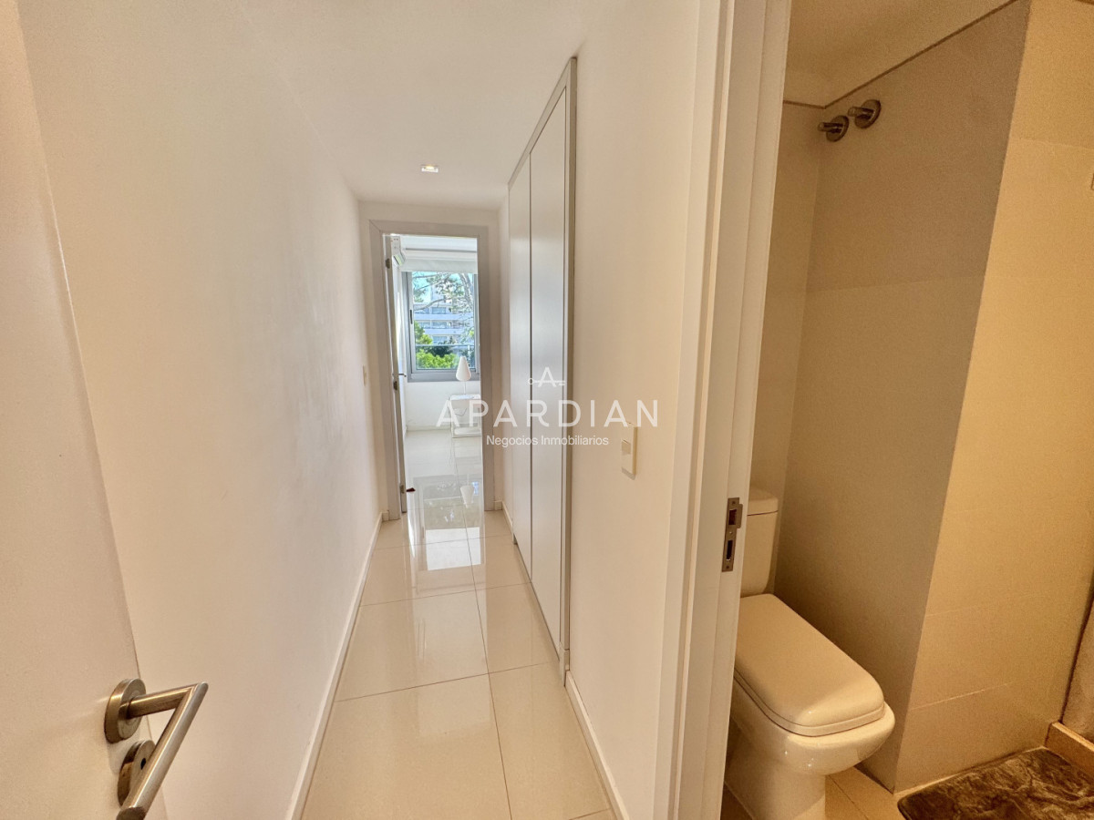 Apartamento ID.21099586 - Apartamento 3 dormitorios en venta, Punta del Este