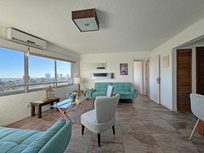 Apartamento en venta 2 dormitorios con vista al mar