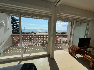 Apartamento en venta 1 dormitorio frente al mar