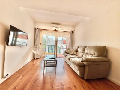 Apartamento de 2 dormitorios en venta y alquiler