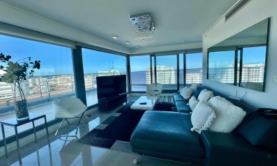 Penthouse duplex de 3 dormitorios en venta y alquiler, Punta del Este!