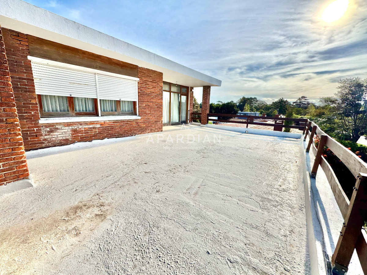 Casa ID.21097690 - Casa en alquiler anual 4 dormitorios, Punta del Este