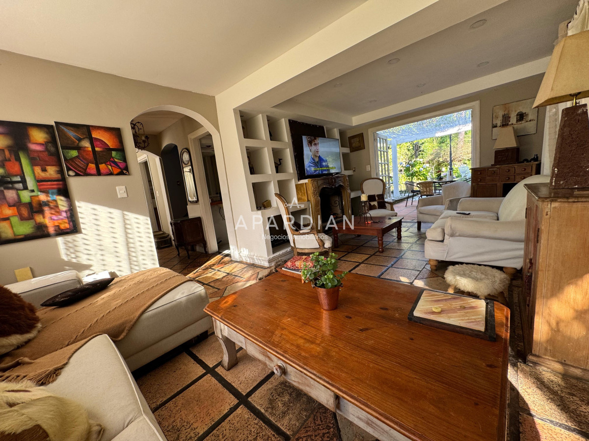 Casa ID.21097071 - Casa 4 dormitorios en venta y alquiler