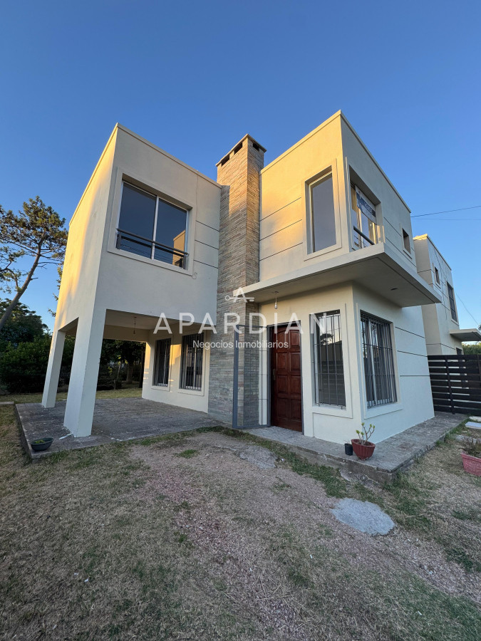 Casa ID.21097061 - Casa 3 dormitorios en venta en Lomas de Solymar