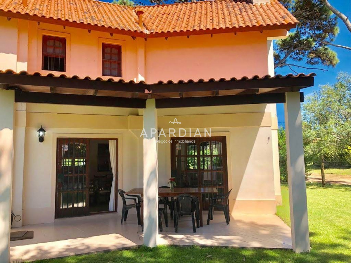 Casa ID.21093547 - Casa de 4 dormitorios en alquiler de temporada a 300m del mar!