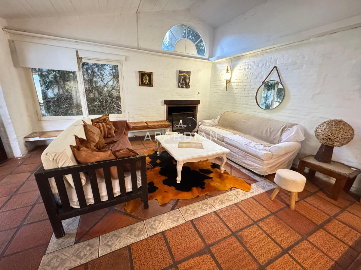 Casa ID.21097060 - Casa en venta y alquiler, 4 dormitorios en Pinares