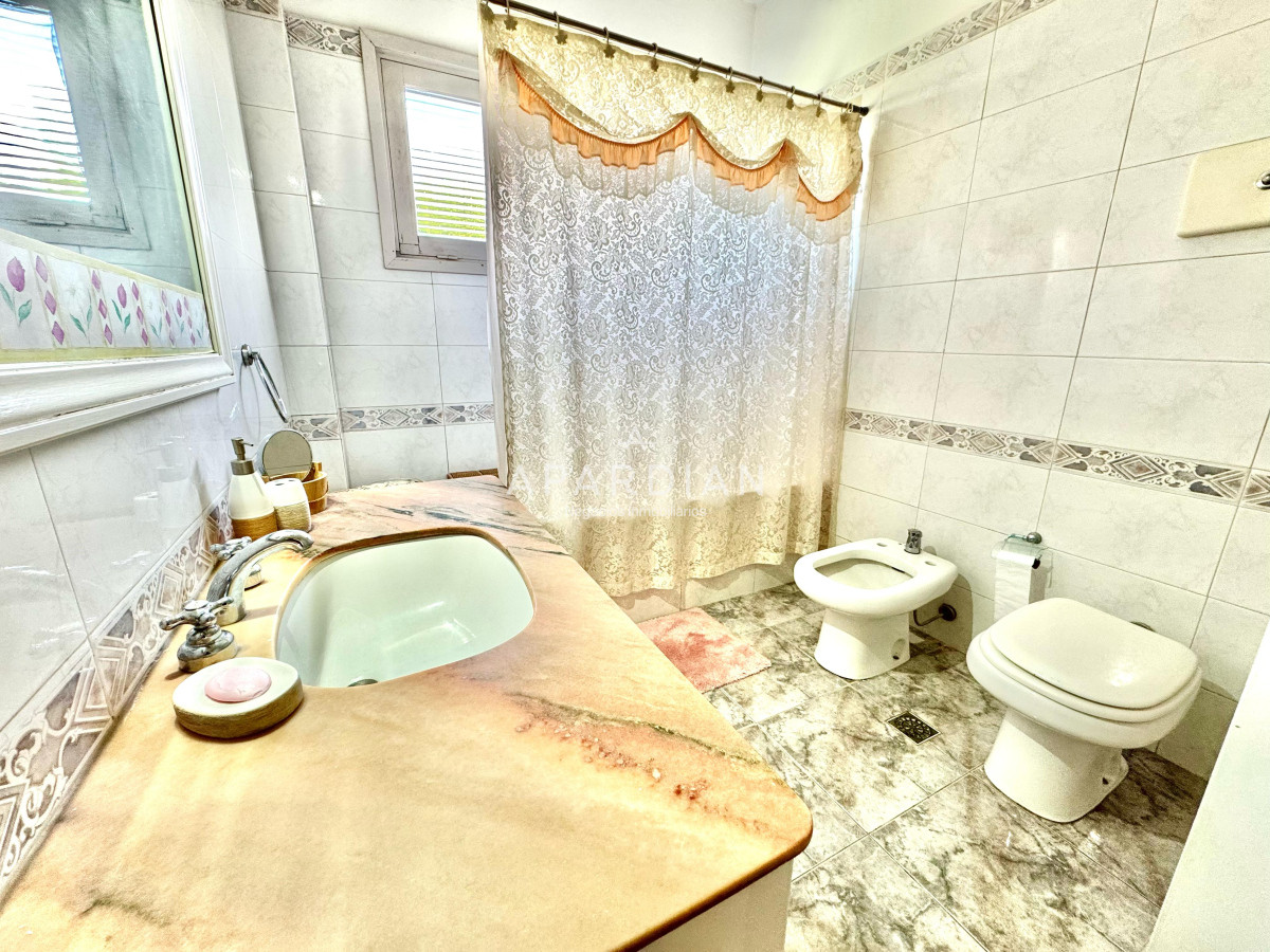 Casa ID.21097690 - Casa en alquiler anual 4 dormitorios, Punta del Este