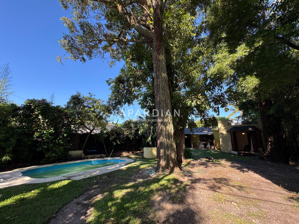 Casa ID.21097060 - Casa en venta y alquiler, 4 dormitorios en Pinares