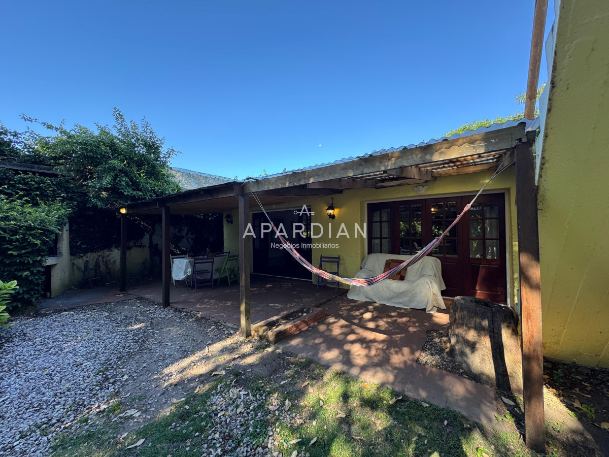 Casa ID.21097060 - Casa en venta y alquiler, 4 dormitorios en Pinares