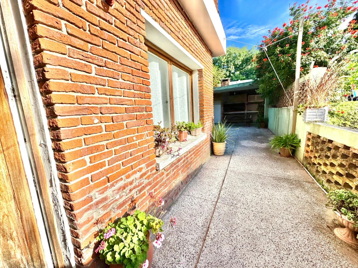 Casa ID.21097690 - Casa en alquiler anual 4 dormitorios, Punta del Este