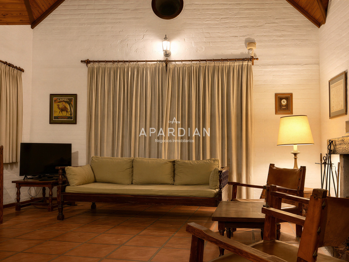 Casa ID.21093552 - Casa de 4 dormitorios en La Barra en alquiler temporal
