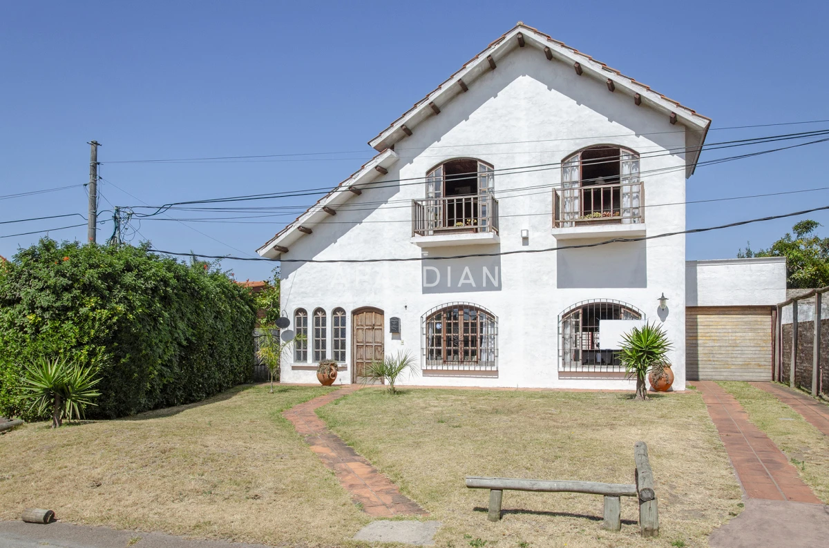 Casa ID.21097074 - Casa en venta, 5 dormitorios en Punta del este!