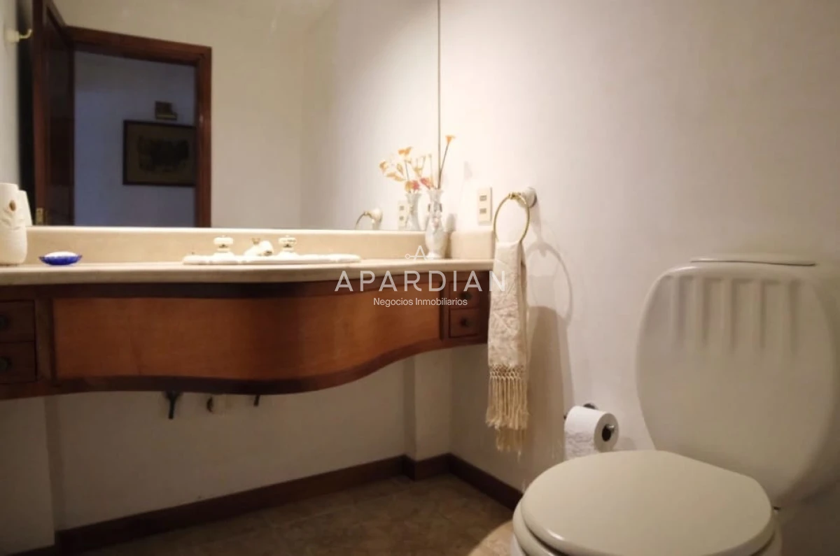 Casa ID.21098902 - Casa en excelente ubicación de 3 dormitorios en alquiler de verano